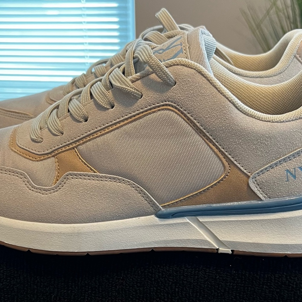 NYC Men's Sneakers in Light Beige and Tan